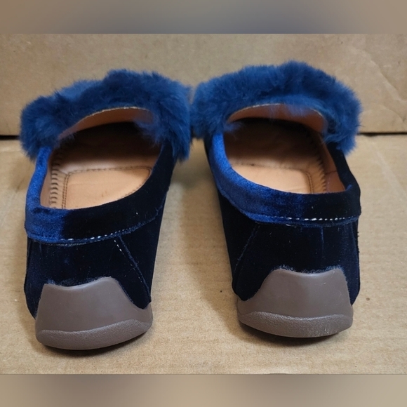 Forever Faux Suede/Faux Fur Blue Slip-On Loafer Women Size 7.5 - Picture 8 of 12